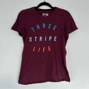 Adidas The Go-To Tee Three Stripe Life Maroon T-shirt Size Medium